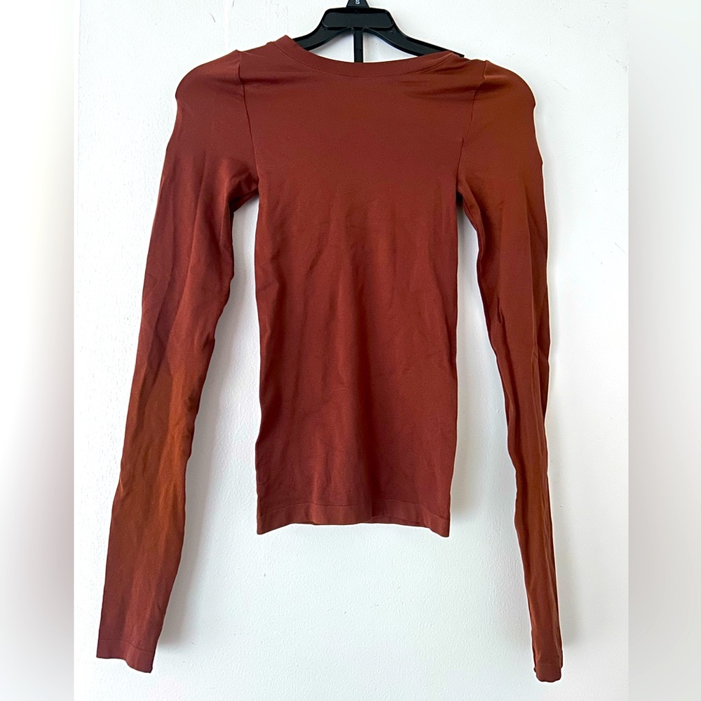 Wild Fable Rust Long Sleeve fitted skims Top light very stretchy flattering xxs